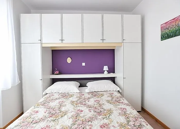 In With Sea View, Terrace, Air Conditioning, Wifi 3617-2 アパート Poljana