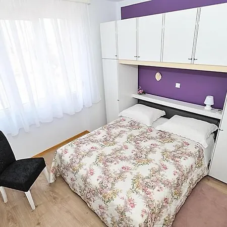 Lejlighed In With Sea View, Terrace, Air Conditioning, Wifi 3617-2 Poljana (Ugljan)